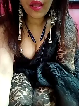 Snapshot of payal9038 chatting on February 10, 2:52 am payal9038 online show from February 10, 2:52 am