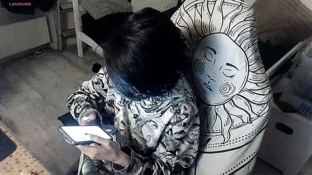 Snapshot of LisandreLaVenale chatting on December 11, 11:10 pm LisandreLaVenale online show from December 11, 11:10 pm