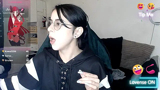 Snapshot of LisandreLaVenale chatting on January 6, 9:11 pm LisandreLaVenale online show from January 6, 9:11 pm