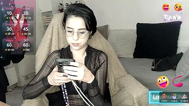 Snapshot of LisandreLaVenale chatting on January 15, 10:24 pm LisandreLaVenale online show from January 15, 10:24 pm