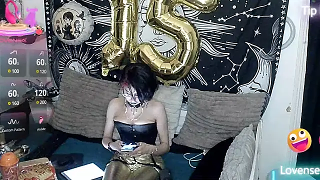 Snapshot of LisandreLaVenale chatting on March 13, 8:32 pm LisandreLaVenale online show from March 13, 8:32 pm