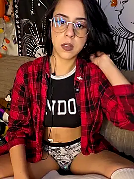 Snapshot of LisandreLaVenale chatting on October 5, 10:40 pm LisandreLaVenale online show from October 5, 10:40 pm