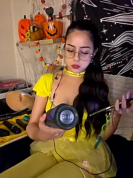 Snapshot of LisandreLaVenale chatting on October 8, 10:07 pm LisandreLaVenale online show from October 8, 10:07 pm