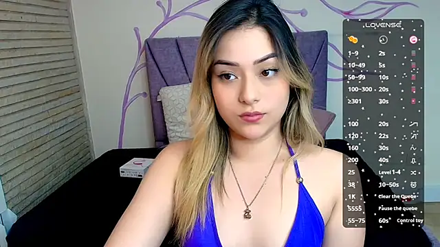 DahliaMoore online show from December 6, 3:33 pm