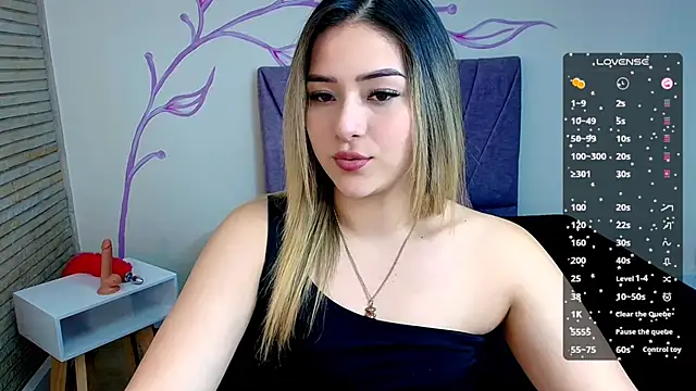 DahliaMoore online show from December 11, 6:20 pm