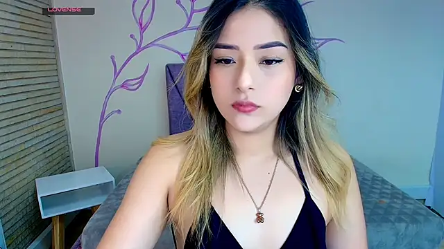 DahliaMoore online show from December 20, 12:05 pm