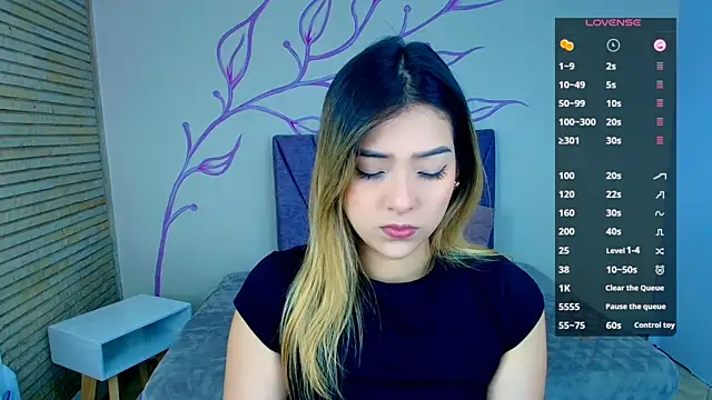 DahliaMoore online show from December 21, 1:21 pm