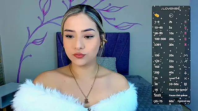 DahliaMoore online show from December 27, 12:56 pm