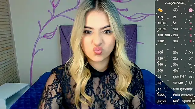 DahliaMoore online show from January 25, 8:21 pm