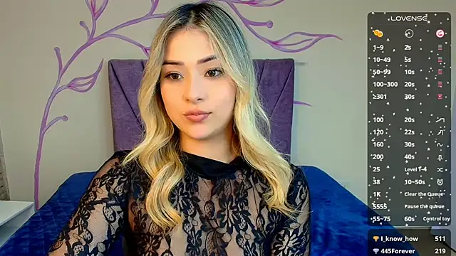 DahliaMoore online show from January 25, 11:22 pm