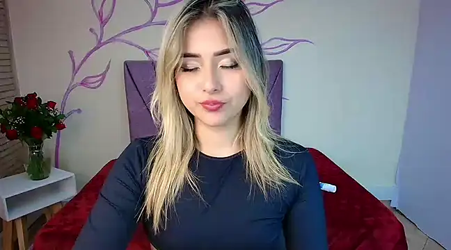 DahliaMoore online show from February 20, 10:48 pm