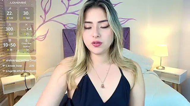 DahliaMoore online show from March 17, 11:00 pm