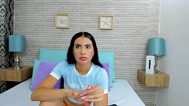 IssabellaLopez online show from December 11, 7:36 pm