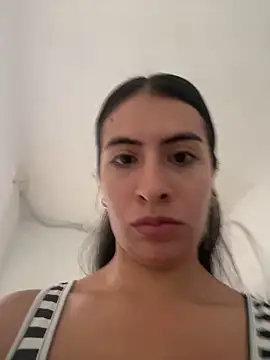 IssabellaLopez online show from February 20, 1:33 pm