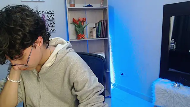 Jeam hot online show from January 14, 1:36 am