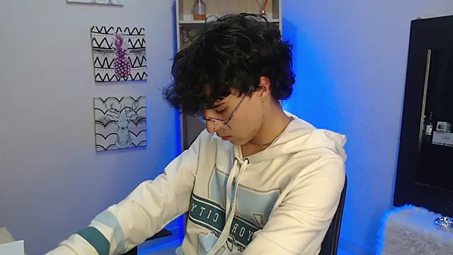 Jeam hot online show from January 18, 12:46 am