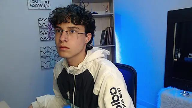 Jeam hot online show from January 18, 9:24 pm