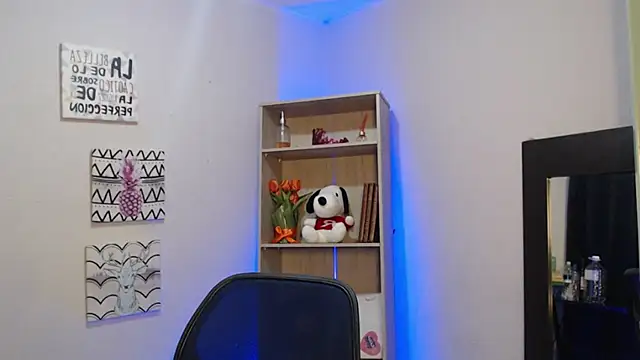 Jeam hot online show from January 25, 8:42 pm