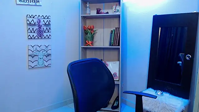 Jeam hot online show from February 2, 4:32 pm