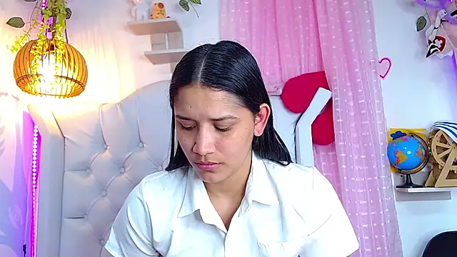 Alison Wiley online show from June 11, 4:43 am