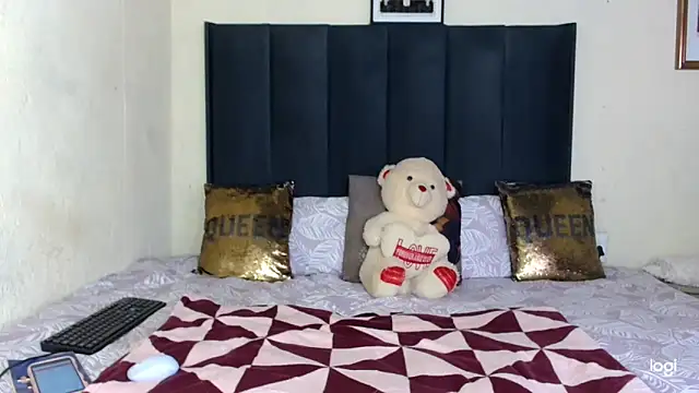 quenliyasa online show from October 1, 7:14 am