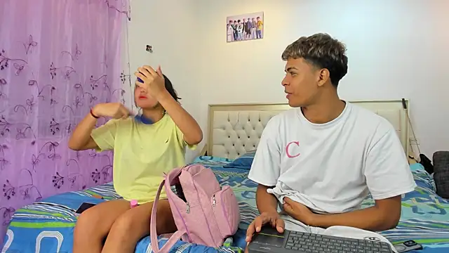 dafnezahiraa  online show from March 1, 4:26 am