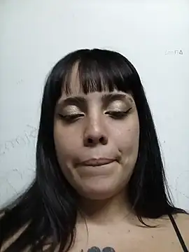 lucylovles online show from July 23, 9:35 pm