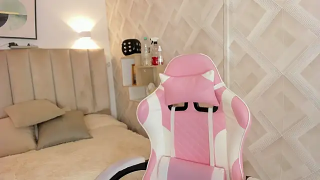 Haru Bonny online show from February 17, 7:53 pm