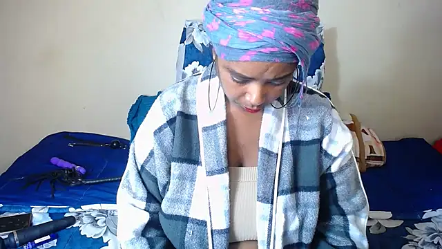 2Sweetysmile online show from October 28, 9:39 pm