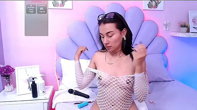 Snapshot of HannaPretthy chatting on January 14, 7:00 pm HannaPretthy online show from January 14, 7:00 pm