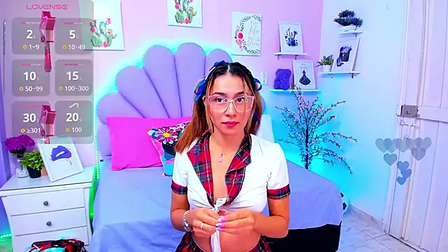 HannaPretthy online show from March 7, 11:29 am