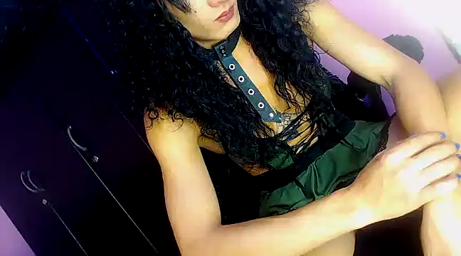 Snapshot of franchescasecrett chatting on January 5, 11:12 pm franchescasecrett online show from January 5, 11:12 pm