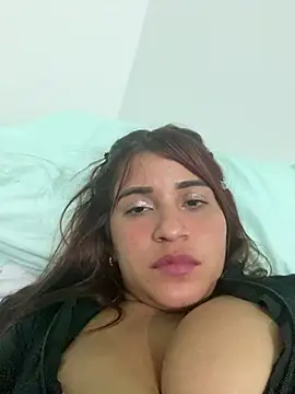 Snapshot of perlita05 chatting on March 14, 1:37 am perlita05 online show from March 14, 1:37 am