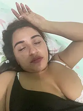 Snapshot of perlita05 chatting on March 19, 2:16 am perlita05 online show from March 19, 2:16 am