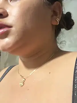 Snapshot of perlita05 chatting on October 4, 8:18 pm perlita05 online show from October 4, 8:18 pm