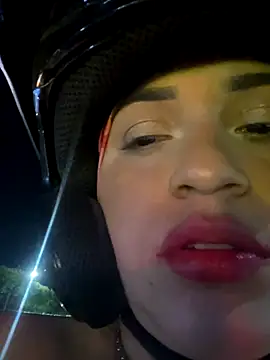 Snapshot of perlita05 chatting on December 14, 12:49 am perlita05 online show from December 14, 12:49 am