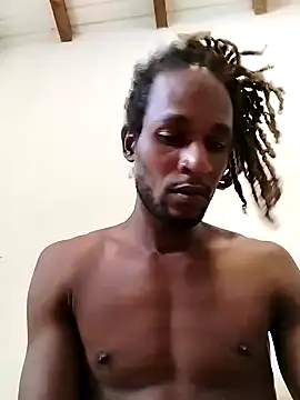 Snapshot of gwadaa9 chatting on December 6, 6:28 pm gwadaa9 online show from December 6, 6:28 pm