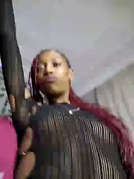 Snapshot of 02Boitybaby chatting on June 4, 6:36 pm 02Boitybaby online show from June 4, 6:36 pm