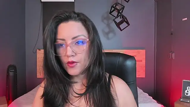 Snapshot of Annaa_rosee chatting on December 11, 3:56 am Annaa rosee online show from December 11, 3:56 am