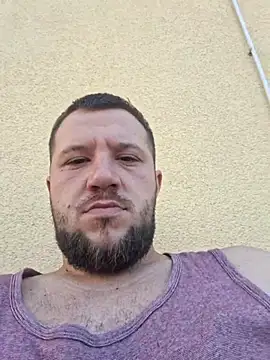 Snapshot of klydick chatting on July 12, 9:00 am klydick online show from July 12, 9:00 am
