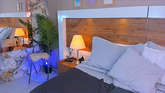 EmaBakker online show from January 5, 5:27 pm