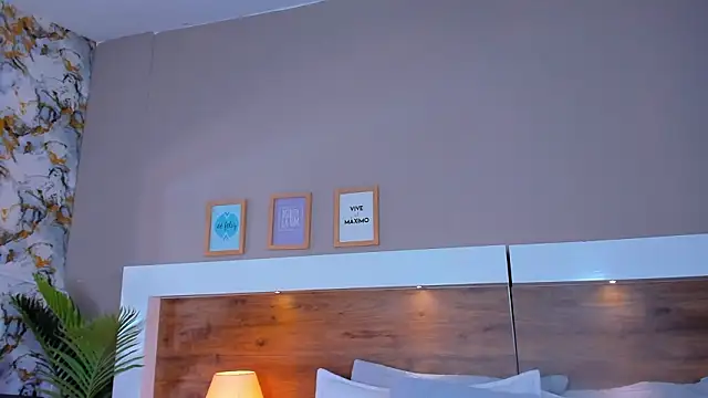 EmaBakker online show from March 18, 10:40 am