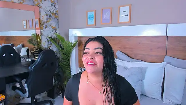 EmaBakker online show from March 21, 8:34 pm