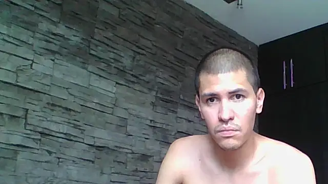 Snapshot of Sexylatin64 chatting on June 12, 3:44 pm Sexylatin64 online show from June 12, 3:44 pm