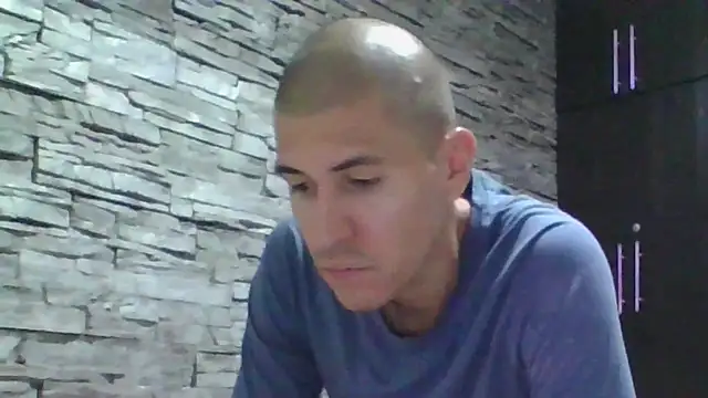 Snapshot of Sexylatin64 chatting on June 25, 1:05 am Sexylatin64 online show from June 25, 1:05 am