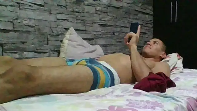 Snapshot of Sexylatin64 chatting on July 9, 2:48 am Sexylatin64 online show from July 9, 2:48 am