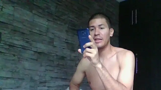 Snapshot of Sexylatin64 chatting on July 19, 12:09 pm Sexylatin64 online show from July 19, 12:09 pm