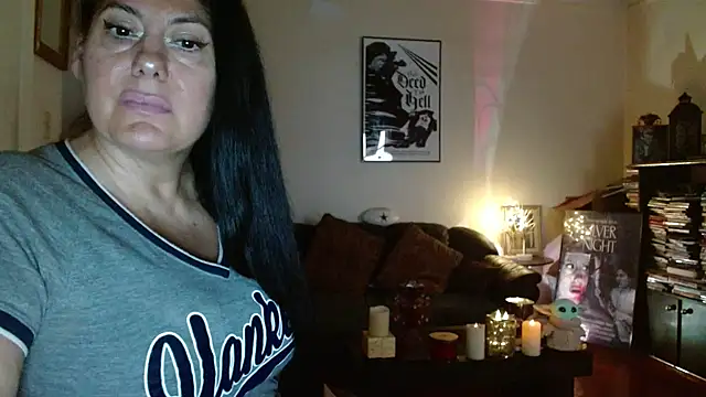 mandaloriangirls online show from July 21, 6:32 pm