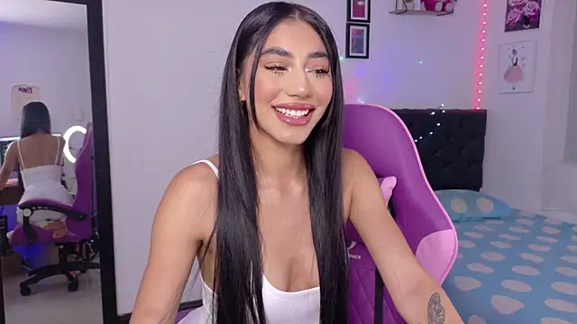 Snapshot of JulietaCheerr chatting on March 24, 1:16 pm JulietaCheerr online show from March 24, 1:16 pm