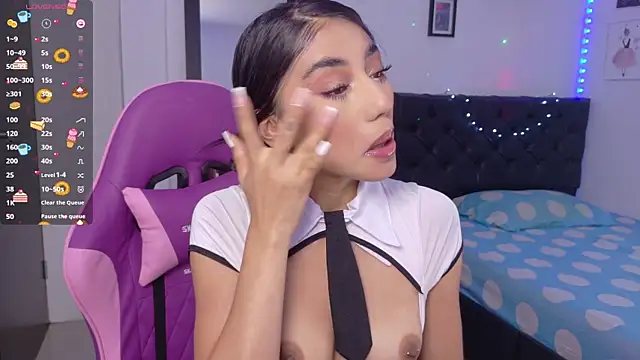 Snapshot of JulietaCheerr chatting on March 26, 1:17 pm JulietaCheerr online show from March 26, 1:17 pm